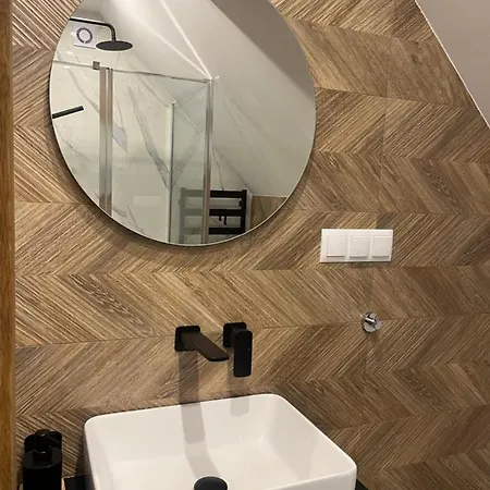 Nad Stawem Feriehus Krynica Zdroj